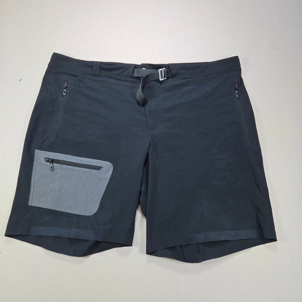 Columbia Titanium Hiking Shorts AO0316 Belted Cargo Black Mens 44W 10L